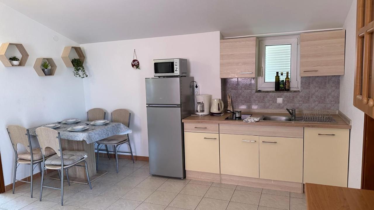 Apartment Murva Premantura Esterno foto