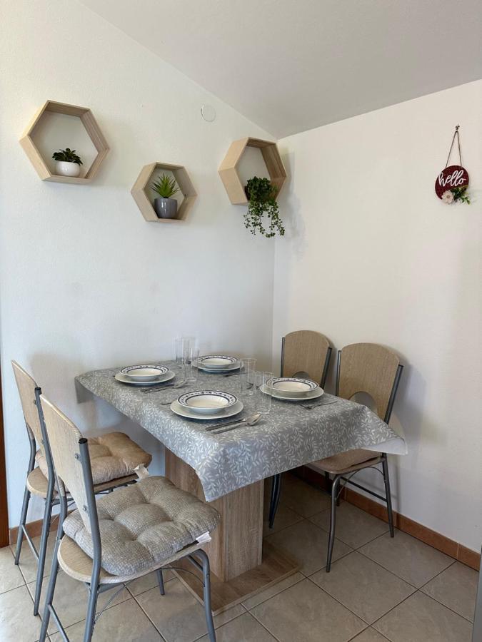 Apartment Murva Premantura Esterno foto