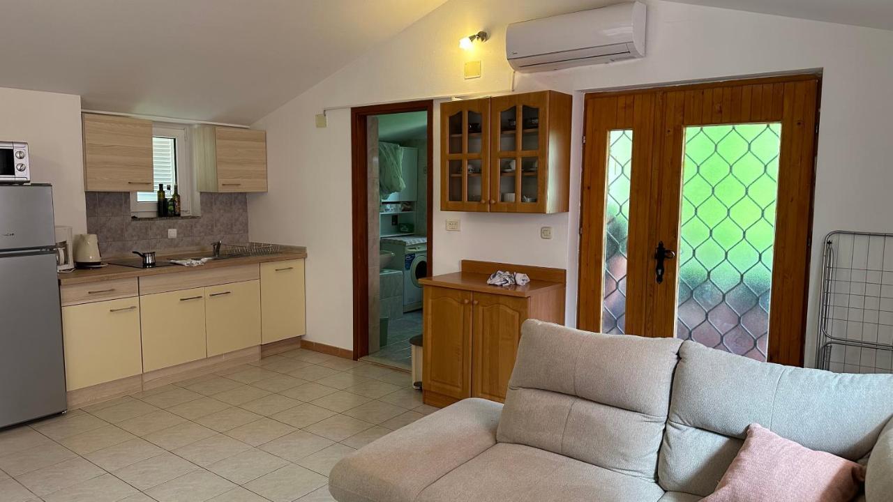 Apartment Murva Premantura Esterno foto
