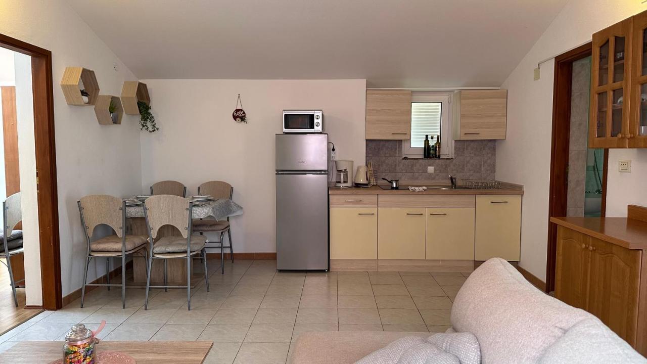 Apartment Murva Premantura Esterno foto